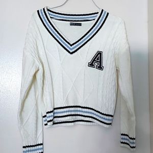 SHEIN Collegiate Cable Knit Sweater/V Neck/Cropped/Sz M/White/Blue/Black
